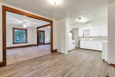 708 W High St, Jackson, MI 49203 photo 8