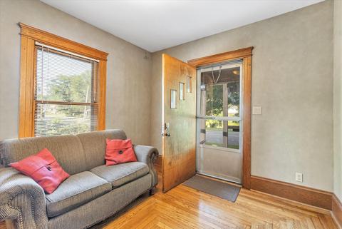 1240 Fourth St, Jackson, MI 49203 photo 8