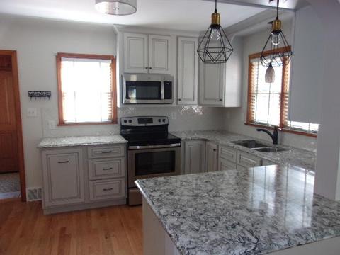 374 Eighth St, Manistee, MI 49660 photo 5