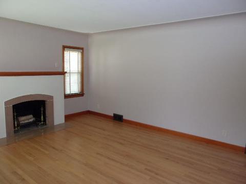 374 Eighth St, Manistee, MI 49660 photo 9