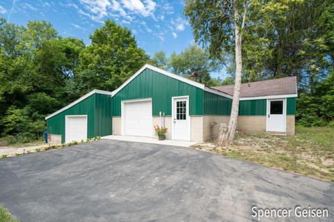 1235 S Bridge St, Belding, MI 48809 photo 49