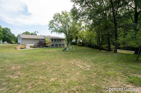 1235 S Bridge St, Belding, MI 48809 photo 41