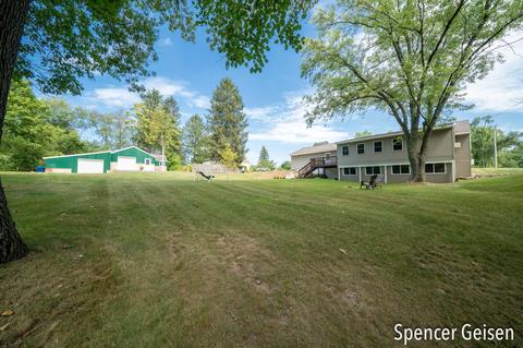 1235 S Bridge St, Belding, MI 48809 photo 42