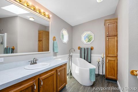6009 Usborne Rd, Freeport, MI 49325 photo 8