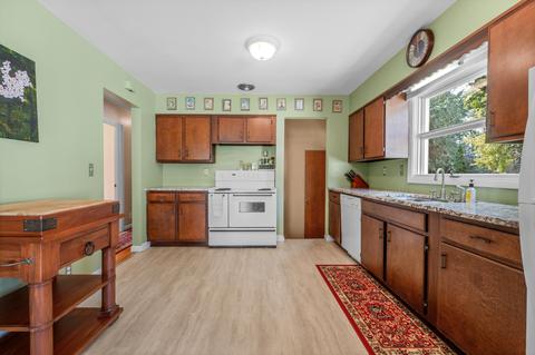 2504 Cobb Rd, Jackson, MI 49203 photo 6