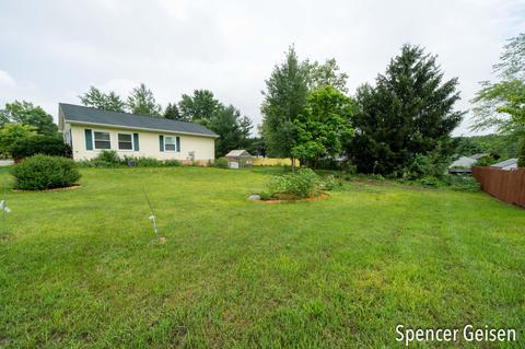 605 Crooks St, Belding, MI 48809 photo 42