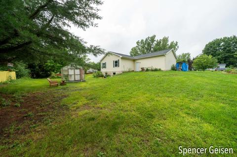 605 Crooks St, Belding, MI 48809 photo 39