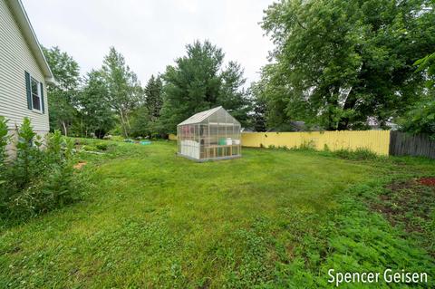 605 Crooks St, Belding, MI 48809 photo 41