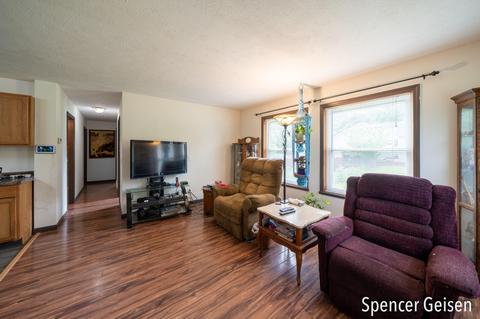605 Crooks St, Belding, MI 48809 photo 7