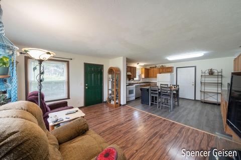 605 Crooks St, Belding, MI 48809 photo 9