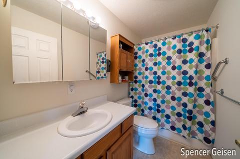 605 Crooks St, Belding, MI 48809 photo 24