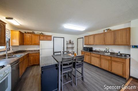 605 Crooks St, Belding, MI 48809 photo 12