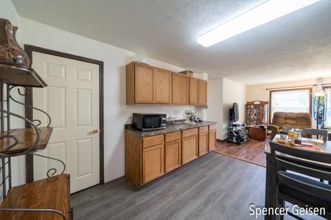 605 Crooks St, Belding, MI 48809 photo 17