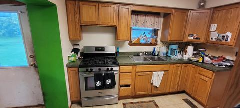 112 E 7th St, Munith, MI 49259 photo 5