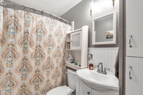 211 Cardinal Crest Crst, Jackson, MI 49202 photo 23