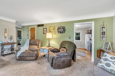 211 Cardinal Crest Crst, Jackson, MI 49202 photo 10