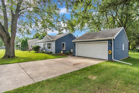 211 Cardinal Crest Crst, Jackson, MI 49202 photo 4