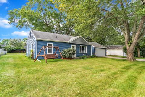 211 Cardinal Crest Crst, Jackson, MI 49202 photo 2