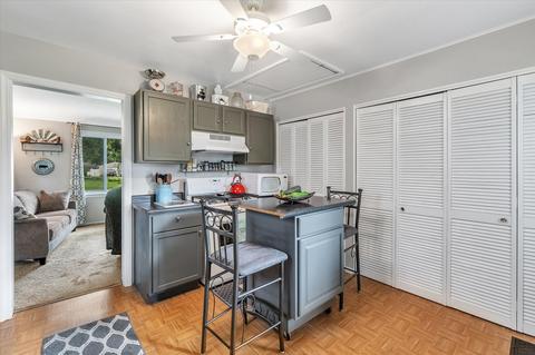 211 Cardinal Crest Crst, Jackson, MI 49202 photo 13