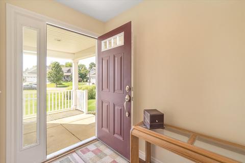 4085 Stoneridge Dr, Jackson, MI 49203 photo 2