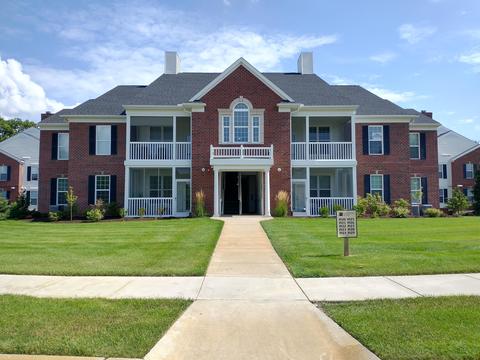 1920 Coventry Cir, Jackson, MI 49201 photo 1
