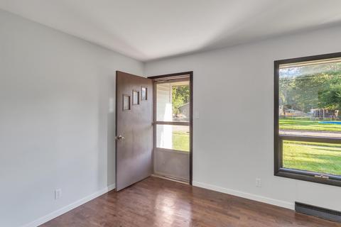 83 E Clarke Ave, Coldwater, MI 49036 photo 6