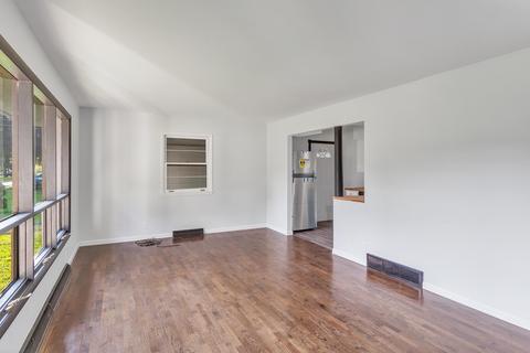 83 E Clarke Ave, Coldwater, MI 49036 photo 8