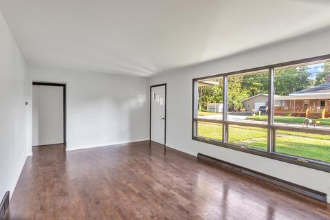 83 E Clarke Ave, Coldwater, MI 49036 photo 9