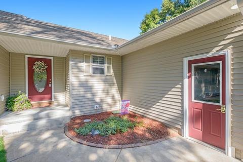 3909 Pond View Dr, Hesperia, MI 49421 photo 2