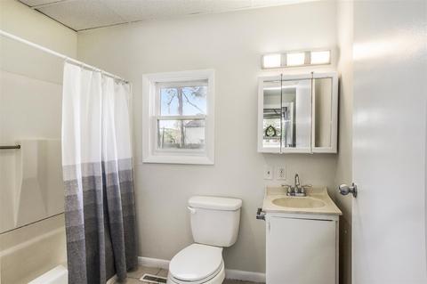 215 E Argyle St, Jackson, MI 49202 photo 11