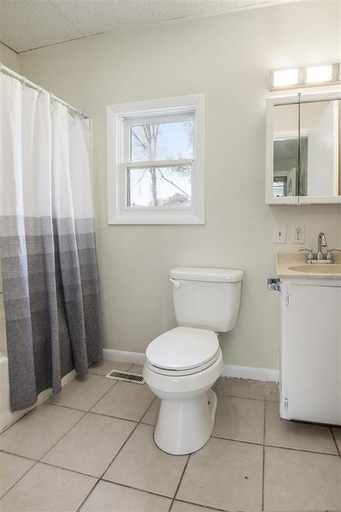 215 E Argyle St, Jackson, MI 49202 photo 10