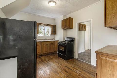 215 E Argyle St, Jackson, MI 49202 photo 5