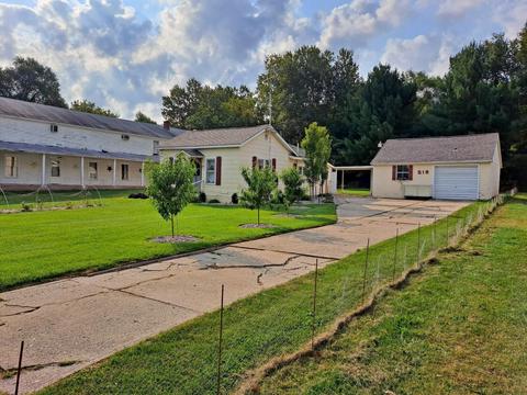 518 E Forrest St, Edmore, MI 48829 photo 14