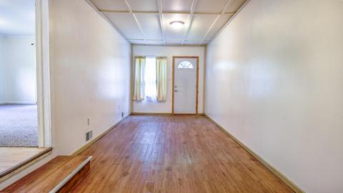 148 S Sutton Rd, Jackson, MI 49203 photo 3