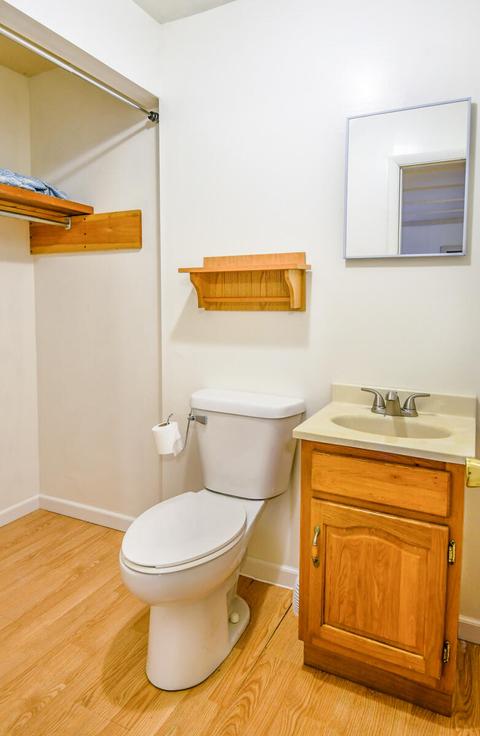 148 S Sutton Rd, Jackson, MI 49203 photo 4