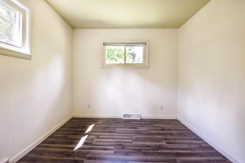 148 S Sutton Rd, Jackson, MI 49203 photo 11