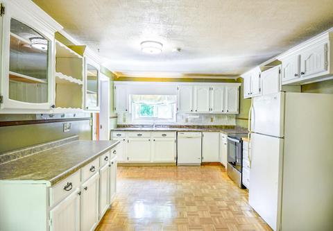 148 S Sutton Rd, Jackson, MI 49203 photo 8