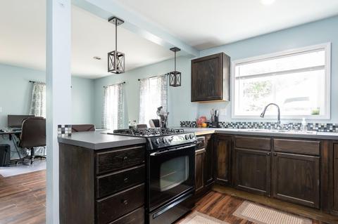 217 Florence St, Plainwell, MI 49080 photo 4