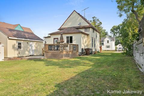 715 Morton Ave, Belding, MI 48809 photo 23