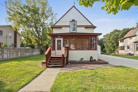 715 Morton Ave, Belding, MI 48809 photo 1