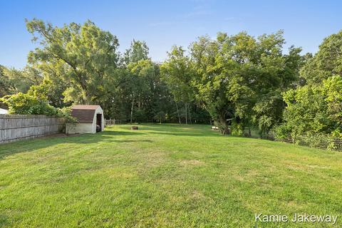 715 Morton Ave, Belding, MI 48809 photo 21