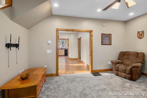 715 Morton Ave, Belding, MI 48809 photo 8