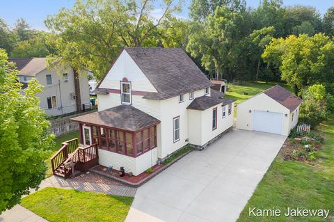 715 Morton Ave, Belding, MI 48809 photo 24