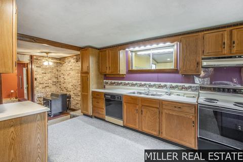 7080 Day Rd, Bellevue, MI 49021 photo 8
