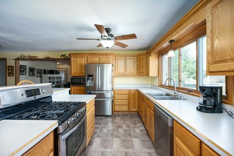 22710 W County Line Rd, Augusta, MI 49012 photo 10