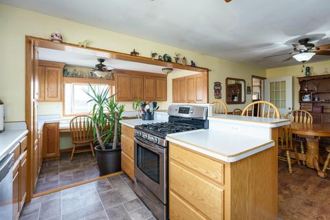 22710 W County Line Rd, Augusta, MI 49012 photo 11