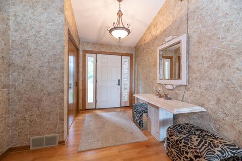 12290 Southgate Dr, Plainwell, MI 49080 photo 4