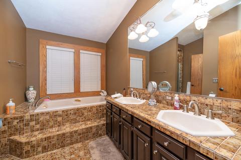 12290 Southgate Dr, Plainwell, MI 49080 photo 24
