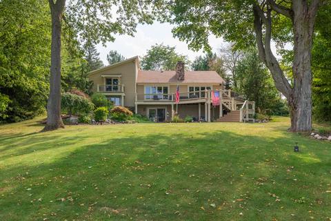 12290 Southgate Dr, Plainwell, MI 49080 photo 1