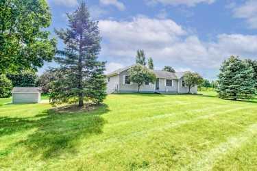 297 First St, Concord, MI 49237 photo 4